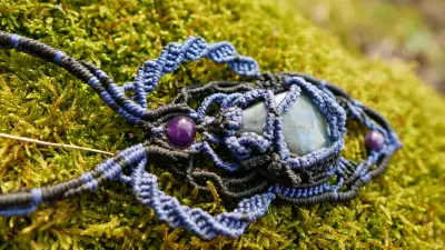 Macramé amulet/náhrdelník