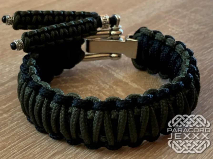 Paracord náramek (20,5 cm) black - oliv