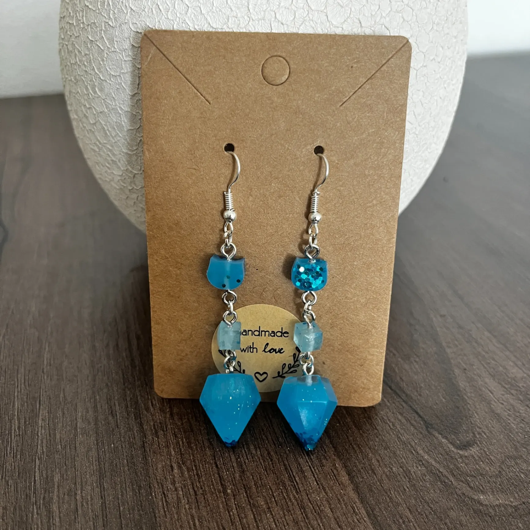 Náušnice z pryskyřice s diamanty, modré, dlouhé.  3